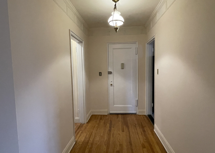 1 Bedroom, Kew Gardens Hills Rental in NYC for $2,100 - Photo 1