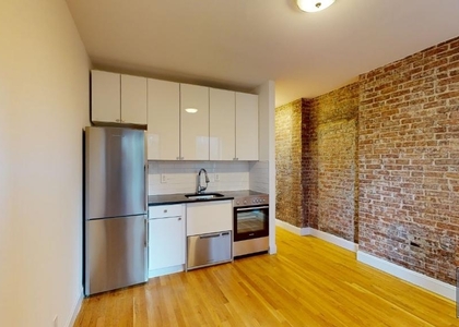 3 Bedrooms, Upper West Side Rental in NYC for $6,000 - Photo 1