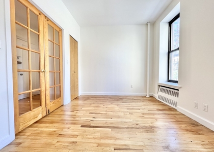 2 Bedrooms, Yorkville Rental in NYC for $3,400 - Photo 1