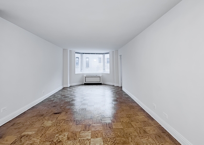 3 Bedrooms, Upper East Side Rental in NYC for $5,850 - Photo 1