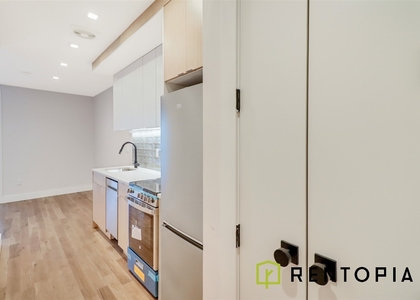 2 Bedrooms, Williamsburg Rental in NYC for $3,938 - Photo 1