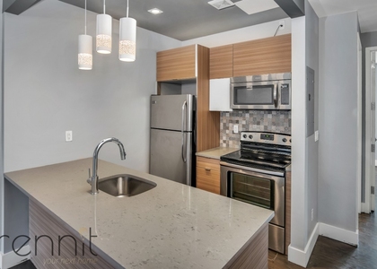 581 Van Buren Street, Brooklyn - Photo 1