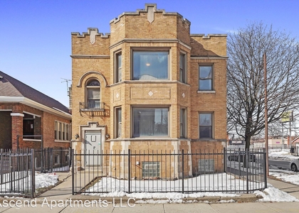 2 Bedrooms, Gresham Rental in Chicago, IL for $1,100 - Photo 1