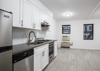 2 Bedrooms, Little Italy Rental in NYC for $3,300 - Photo 1