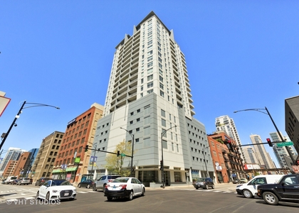 2 Bedrooms, River North Rental in Chicago, IL for $3,300 - Photo 1