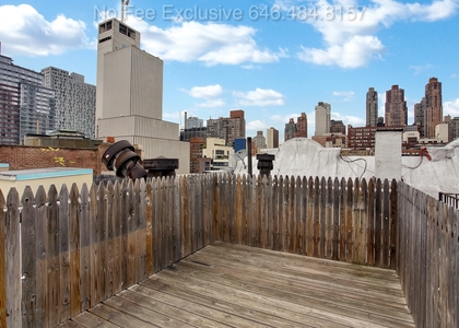 2 Bedrooms, Hell's Kitchen Rental in NYC for $4,695 - Photo 1