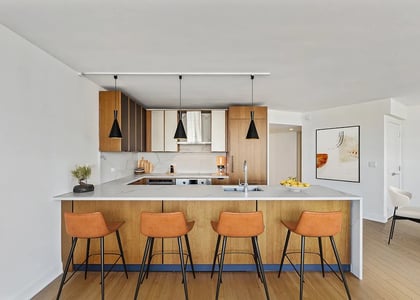 East 54th Street - Photo 1