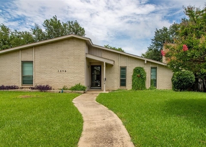 3 Bedrooms, Lewisville Valley Rental in Denton-Lewisville, TX for $2,300 - Photo 1