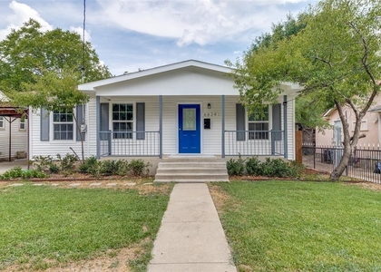 2 Bedrooms, Greenway Park Rental in Dallas for $1,800 - Photo 1