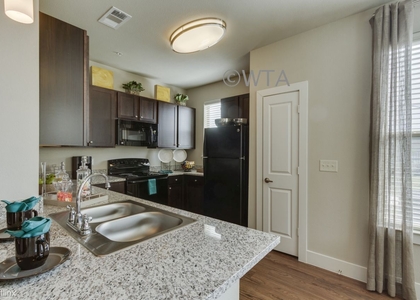 2 Bedrooms, Far West Side Rental in San Antonio, TX for $1,500 - Photo 1