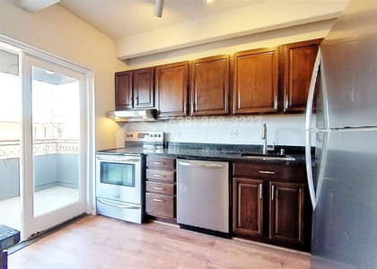 2 Bedrooms, Cheeseman Park Rental in Denver, CO for $2,000 - Photo 1