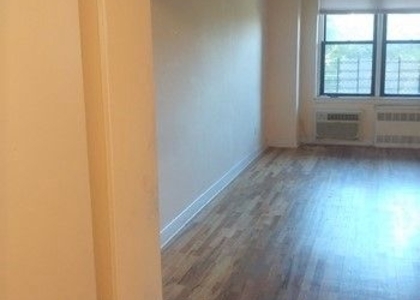 2 Bedrooms, Flushing Rental in NYC for $2,750 - Photo 1