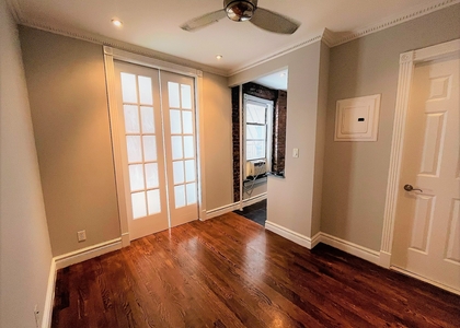 2 Bedrooms, East Village Rental in NYC for $4,295 - Photo 1