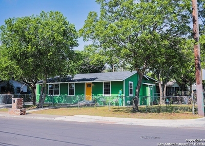 3 Bedrooms, Highland Park Rental in San Antonio, TX for $1,600 - Photo 1