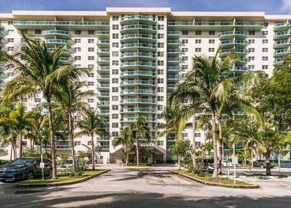 1 Bedroom, Golden Shores Ocean Boulevard Estates Rental in Miami, FL for $3,000 - Photo 1