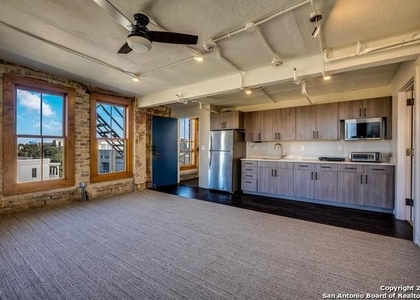 1 Bedroom, Downtown San Antonio Rental in San Antonio, TX for $1,650 - Photo 1