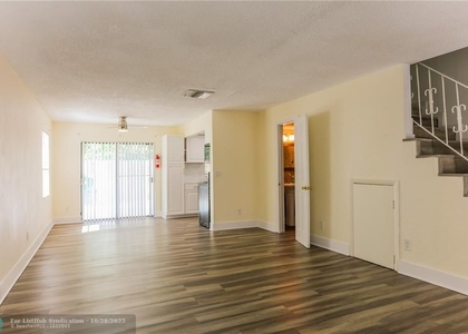 2 Bedrooms, South Middle River Rental in Miami, FL for $2,400 - Photo 1