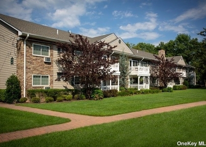 2 Bedrooms, Hauppauge Rental in Long Island, NY for $3,165 - Photo 1