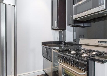 1 Bedroom, Hell's Kitchen Rental in NYC for $3,250 - Photo 1