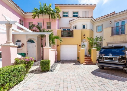 5 Bedrooms, Aventura Rental in Miami, FL for $8,500 - Photo 1