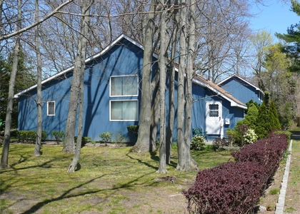 3 Bedrooms, Brightwaters Rental in Long Island, NY for $4,500 - Photo 1