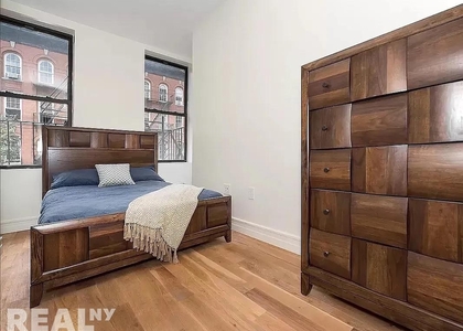 3 Bedrooms, Yorkville Rental in NYC for $5,800 - Photo 1