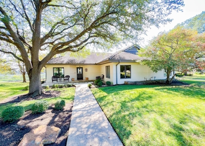 2 Bedrooms, Barton Creek Lakeside Rental in Austin-Round Rock Metro Area, TX for $3,200 - Photo 1