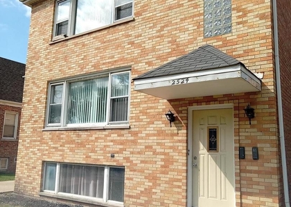 2 Bedrooms, Montclare Rental in Chicago, IL for $1,600 - Photo 1