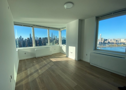 2 Bedrooms, Hunters Point Rental in NYC for $5,795 - Photo 1