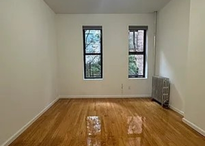 3 Bedrooms, Hell's Kitchen Rental in NYC for $4,500 - Photo 1