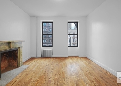 2 Bedrooms, Upper East Side Rental in NYC for $2,900 - Photo 1