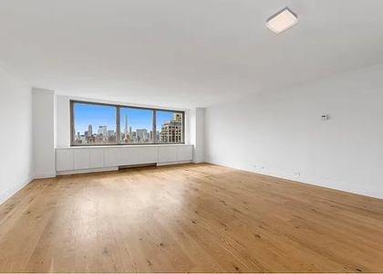 3 Bedrooms, Yorkville Rental in NYC for $7,995 - Photo 1