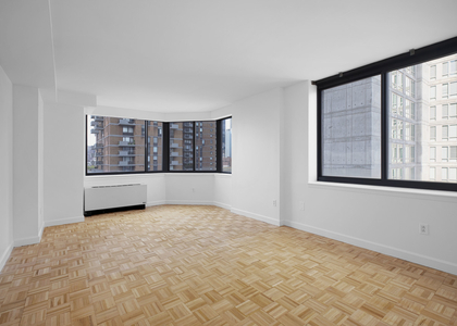 2 Bedrooms, Hudson Yards Rental in NYC for $5,200 - Photo 1
