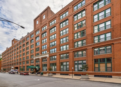 2 Bedrooms, River North Rental in Chicago, IL for $4,500 - Photo 1