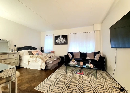 1 Bedroom, Chelsea Rental in NYC for $4,200 - Photo 1