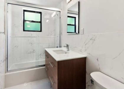 2 Bedrooms, Hamilton Heights Rental in NYC for $2,975 - Photo 1
