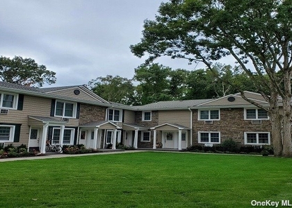 2 Bedrooms, Sayville Rental in Long Island, NY for $3,040 - Photo 1