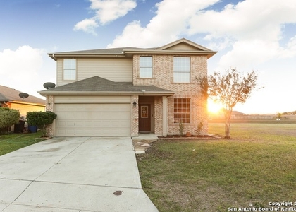 4 Bedrooms, Seguin Rental in New Braunfels, TX for $2,195 - Photo 1