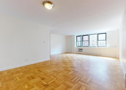 2 Bedrooms, Yorkville Rental in NYC for $6,400 - Photo 1
