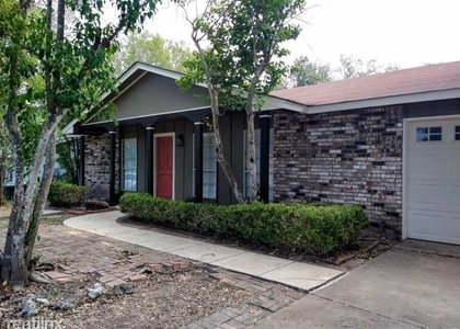 3 Bedrooms, Judson Rental in San Antonio, TX for $2,000 - Photo 1