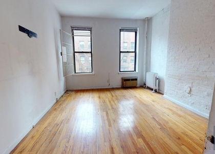 1 Bedroom, Yorkville Rental in NYC for $2,400 - Photo 1