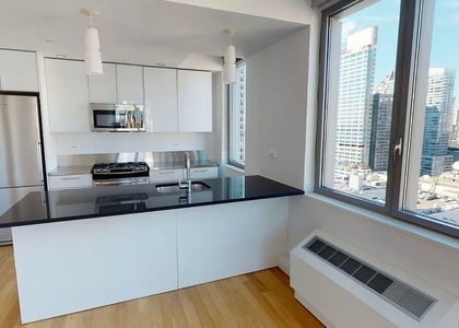 2 Bedrooms, Hell's Kitchen Rental in NYC for $5,495 - Photo 1