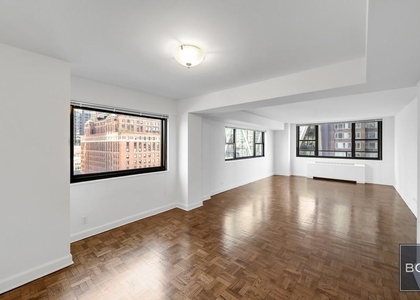 2 Bedrooms, Hell's Kitchen Rental in NYC for $6,900 - Photo 1