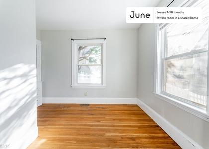 Room, Oak Square Rental in Boston, MA for $1,200 - Photo 1