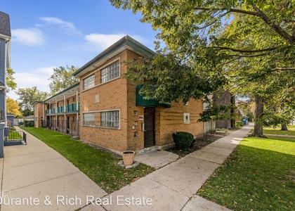 2 Bedrooms, Oak Park Rental in Chicago, IL for $1,295 - Photo 1