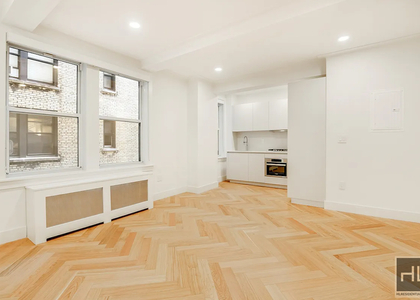 2 Bedrooms, Gramercy Park Rental in NYC for $5,915 - Photo 1