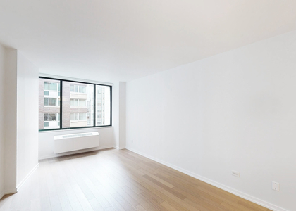 1 Bedroom, Lincoln Square Rental in NYC for $4,400 - Photo 1