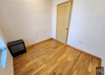 3 Bedrooms, Greenpoint Rental in NYC for $3,000 - Photo 1