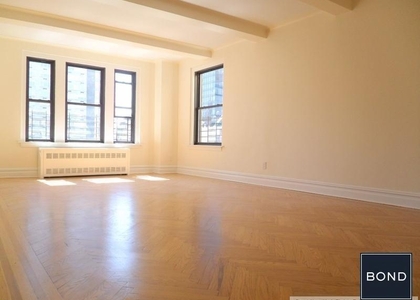4 Bedrooms, Upper East Side Rental in NYC for $17,250 - Photo 1