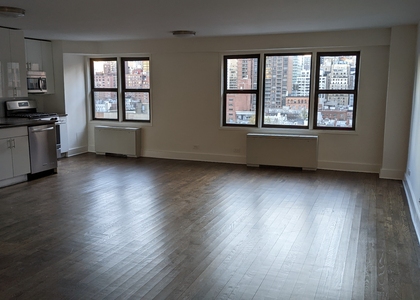 2 Bedrooms, Upper East Side Rental in NYC for $7,400 - Photo 1